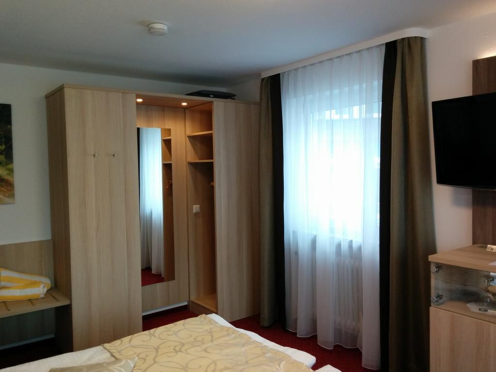 Wellness Hotel Garni Krone Baiersbronn Exterior foto